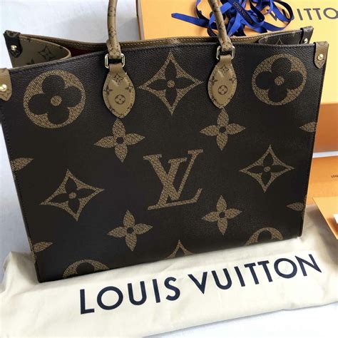 louis vuitton tote on the go|louis vuitton monogram tote bag.